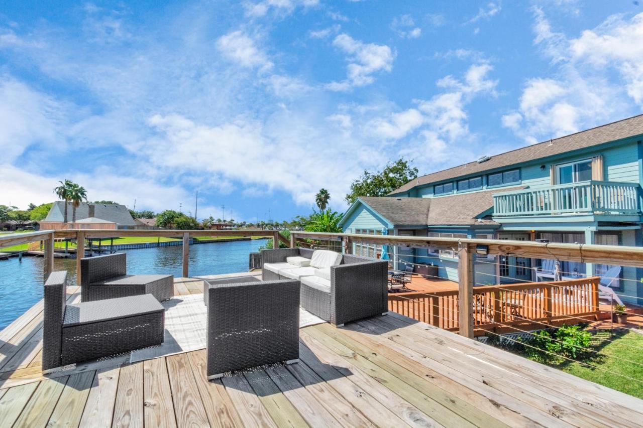 Beauty On The Water! Lake House Near The Beaches! Galveston Dış mekan fotoğraf