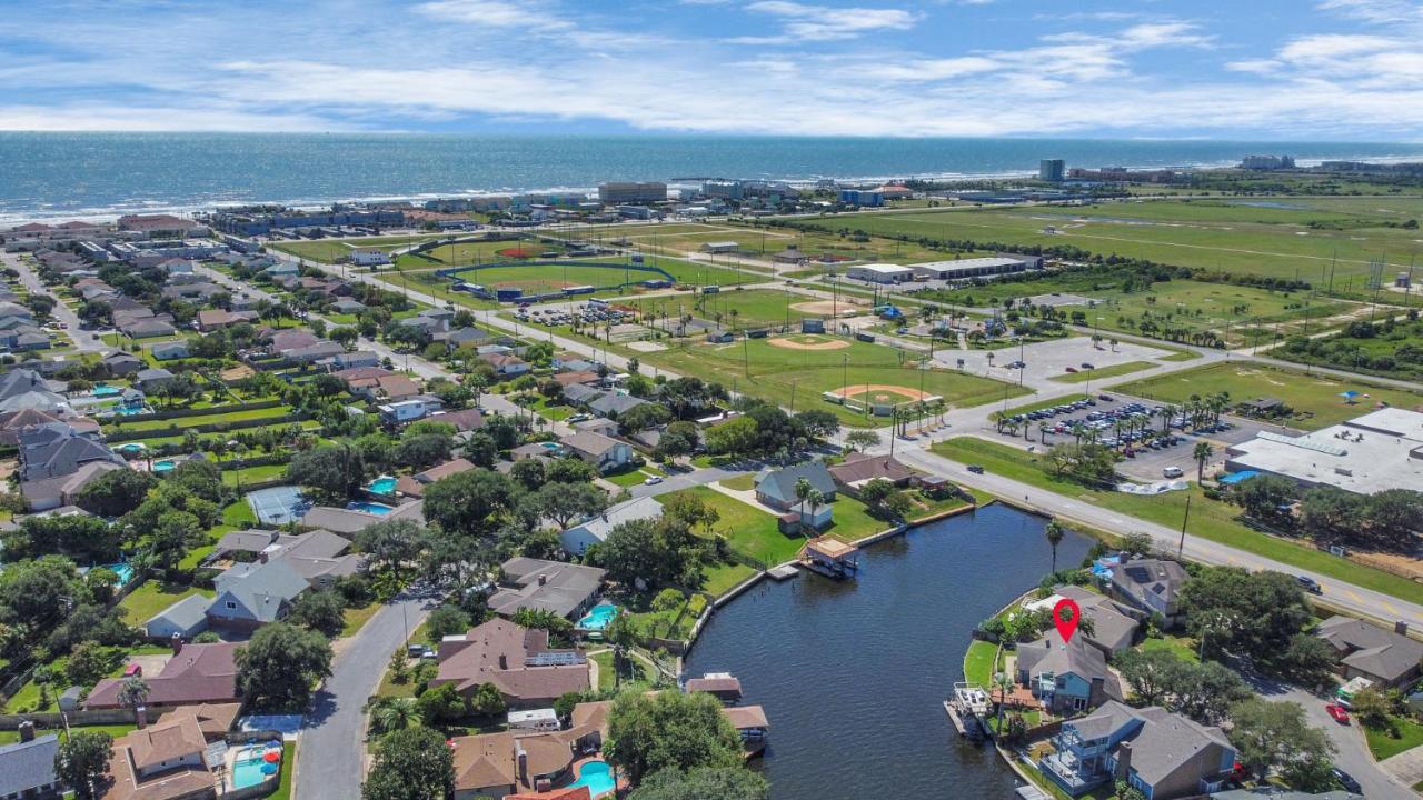 Beauty On The Water! Lake House Near The Beaches! Galveston Dış mekan fotoğraf