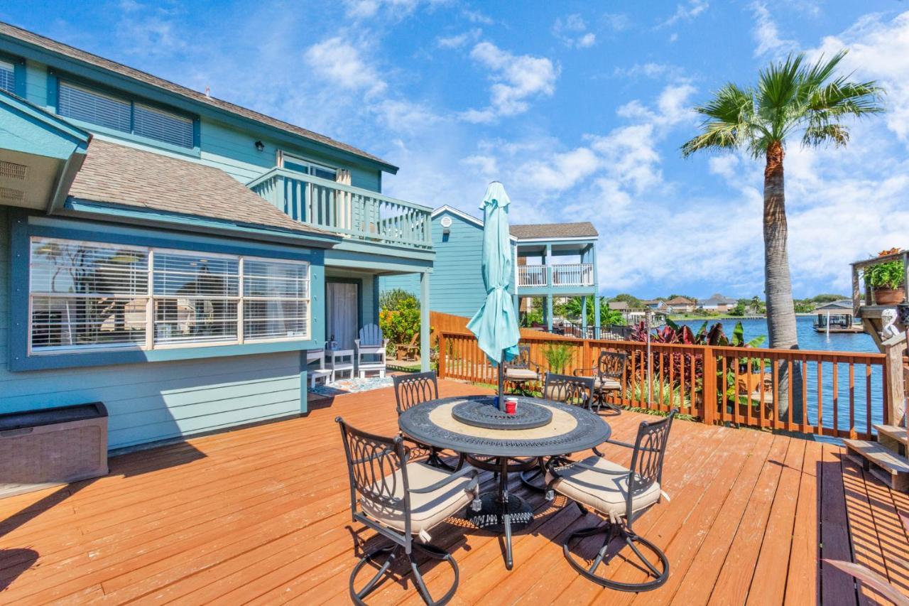 Beauty On The Water! Lake House Near The Beaches! Galveston Dış mekan fotoğraf
