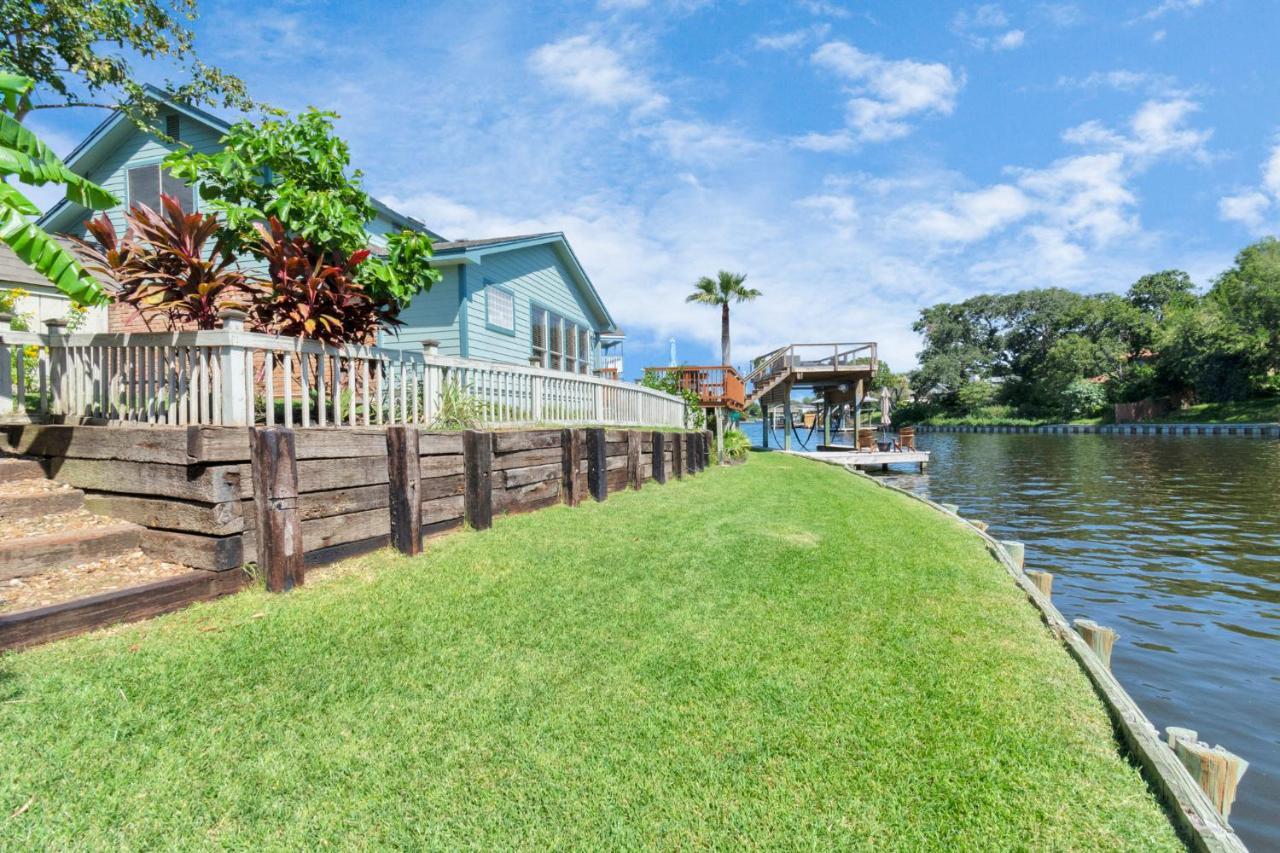 Beauty On The Water! Lake House Near The Beaches! Galveston Dış mekan fotoğraf
